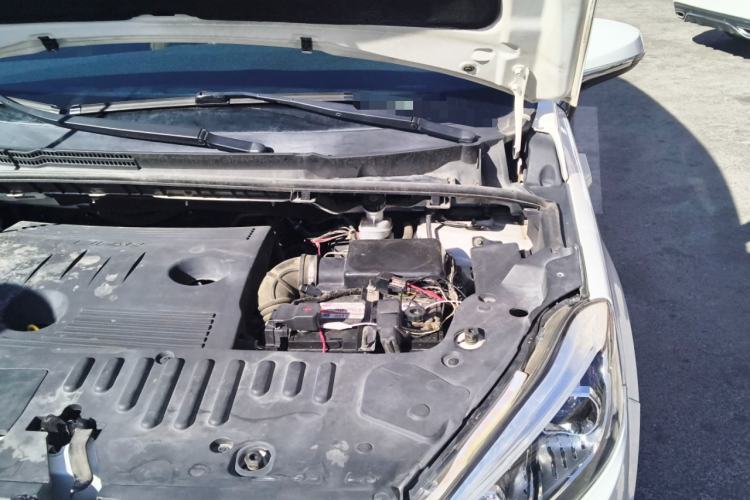 Used Lifan Auto Xuanlang 2017 1.8L Manual Utility Model Engine Bay Left