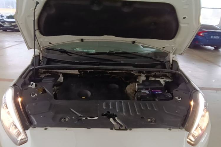 Used Lifan Auto Xuanlang 2017 1.8L Manual Comfort Model Engine Bay