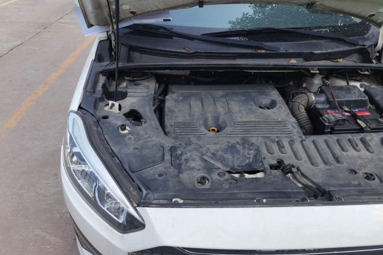 Used Lifan Auto Xuanlang 2017 1.8L Manual Comfort Model Engine Bay Right
