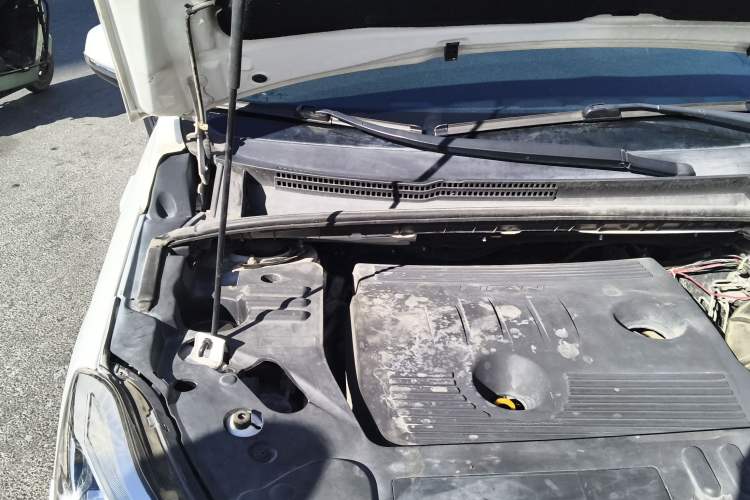 Used Lifan Auto Xuanlang 2017 1.8L Manual Utility Model Engine Bay Right