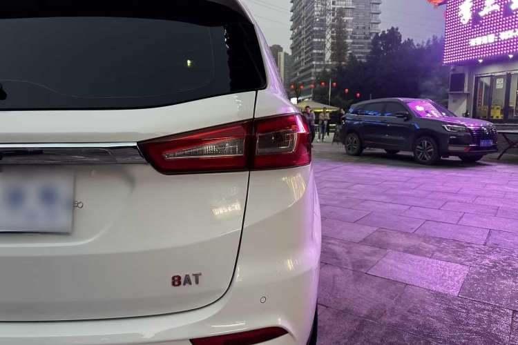 Used Lifan Auto Xuanlang 2017 1.5T Automatic Comfort Model Exterior 12