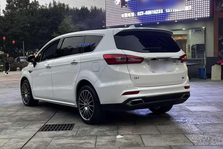 Used Lifan Auto Xuanlang 2017 1.5T Automatic Comfort Model Exterior 3