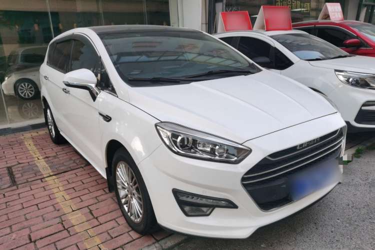 Used Lifan Auto Xuanlang 2017 1.8L Manual Elite Model Front Right 45 Deg