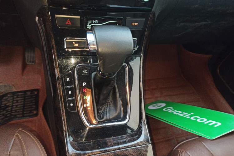 Used Lifan Auto Xuanlang 2017 2.0L CVT Comfort Edition Gear Lever