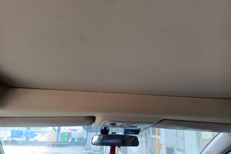 Used Lifan Auto Xuanlang 2017 1.8L Manual Comfort Model Headliner