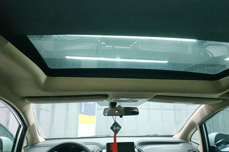 Used Lifan Auto Xuanlang 2017 2.0L Manual Comfort Version Headliner