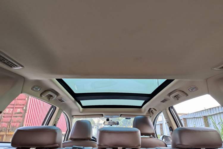 Used Lifan Auto Xuanlang 2017 1.8L Manual Comfort Model Headliner