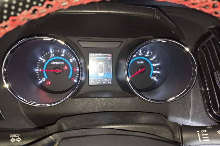 Used Lifan Auto Xuanlang 2017 1.5T Automatic Luxury Model Instrument Cluster