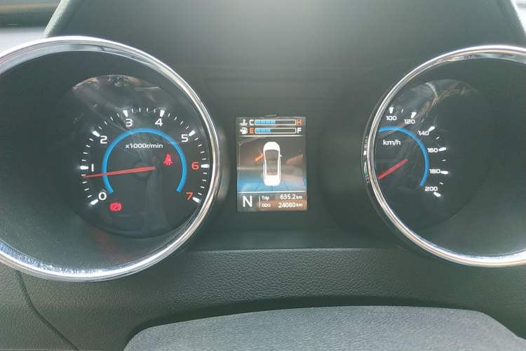 Used Lifan Auto Xuanlang 2017 2.0L CVT Comfort Edition Instrument Cluster