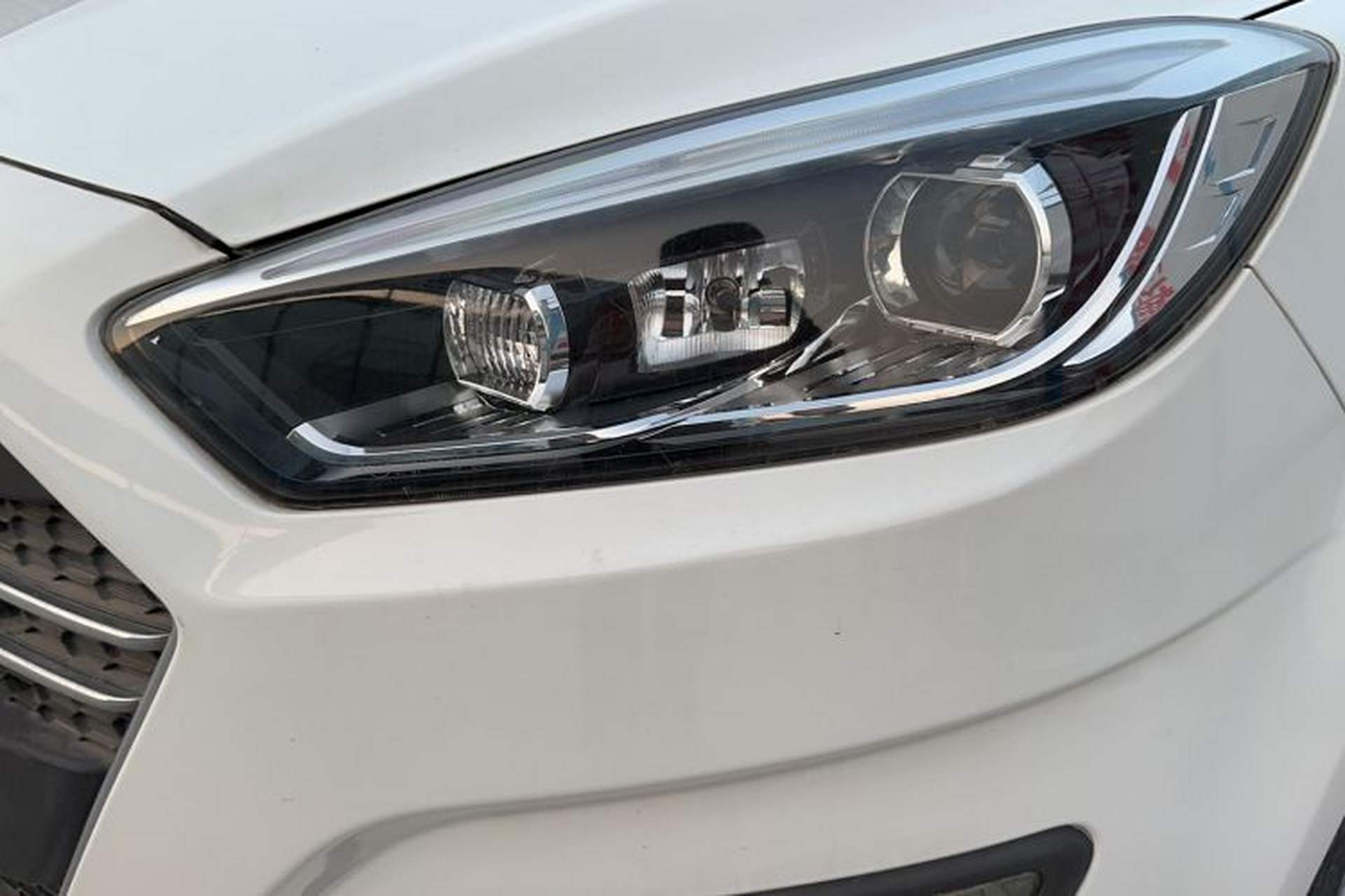 Used Lifan Auto Xuanlang 2017 1.8L Manual Comfort Model Left Front Headlight