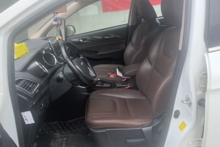 Used Lifan Auto Xuanlang 2017 2.0L Manual Comfort Version Left Front Seat
