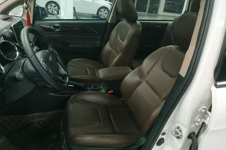 Used Lifan Auto Xuanlang 2017 2.0L Manual Comfort Version Left Front Seat