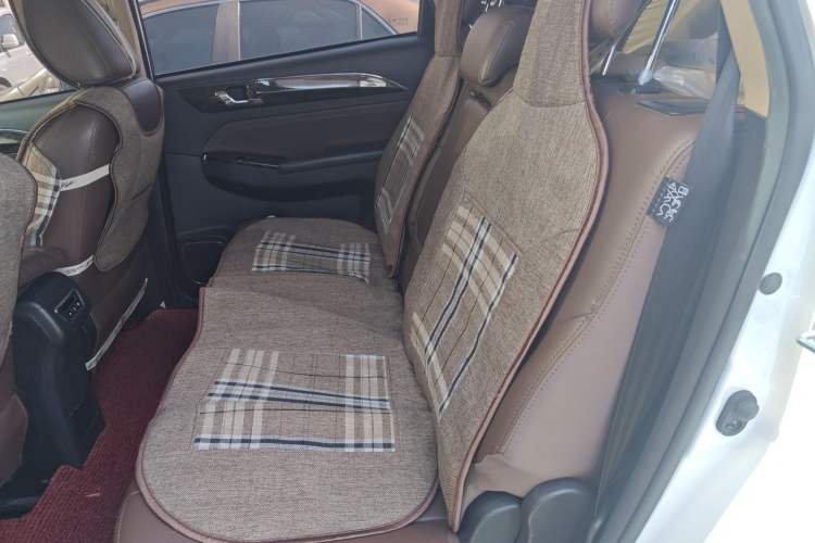 Used Lifan Auto Xuanlang 2017 1.5T Automatic Comfort Model Left Rear Seat