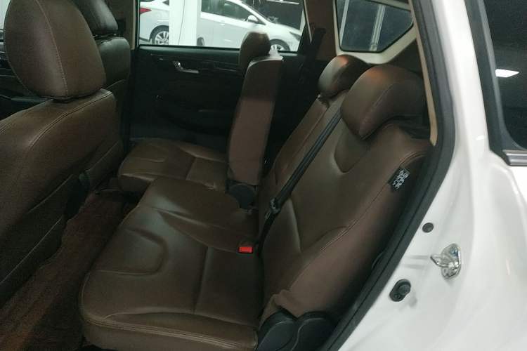 Used Lifan Auto Xuanlang 2017 2.0L Manual Comfort Version Left Rear Seat