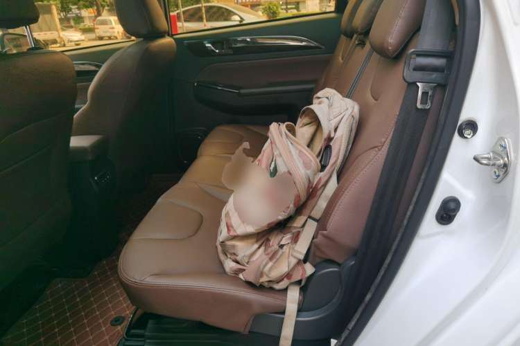 Used Lifan Auto Xuanlang 2017 1.8L Manual Elite Model Left Rear Seat
