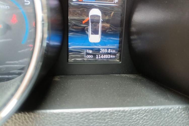Used Lifan Auto Xuanlang 2017 1.8L Manual Comfort Model Odometer Close Up