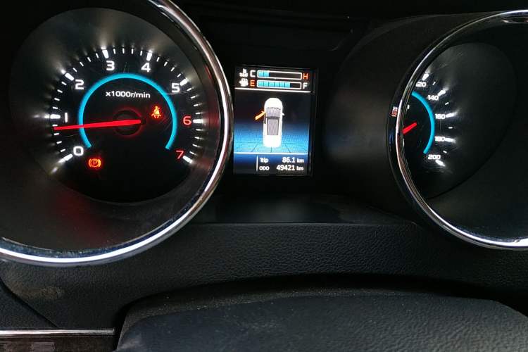 Used Lifan Auto Xuanlang 2017 1.8L Manual Comfort Model Odometer Close Up
