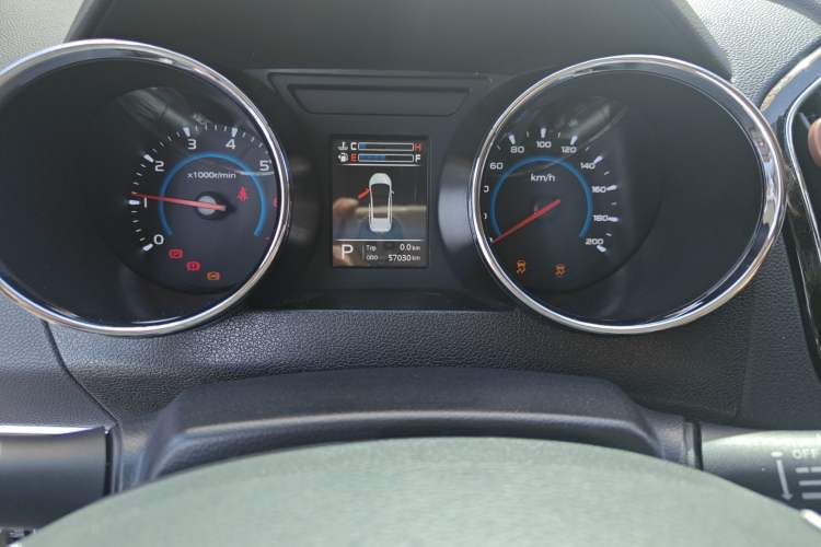 Used Lifan Auto Xuanlang 2017 1.5T Automatic Comfort Model Odometer Close Up