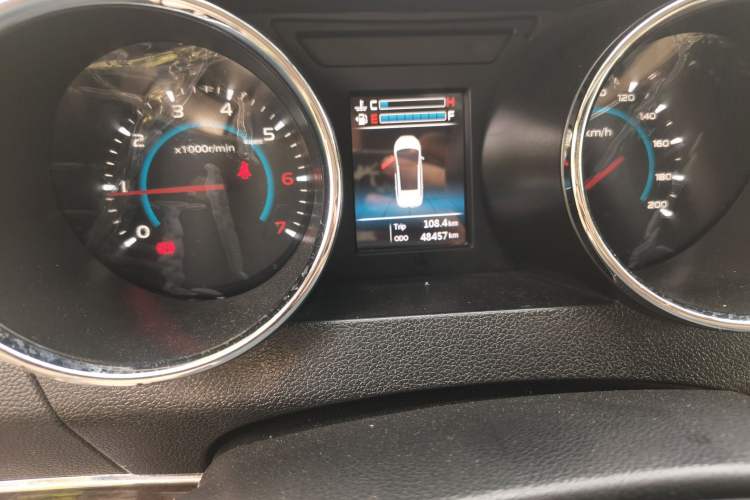 Used Lifan Auto Xuanlang 2017 1.8L Manual Comfort Model Odometer Close Up