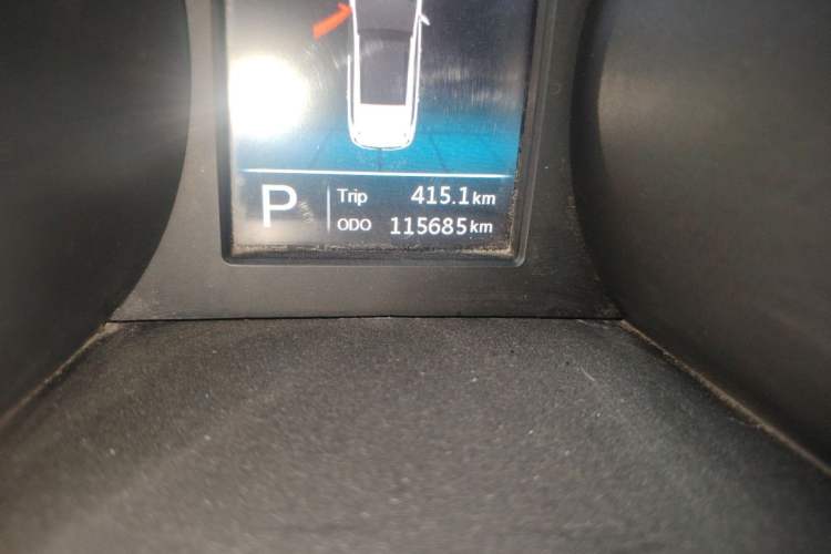 Used Lifan Auto Xuanlang 2017 2.0L CVT Comfort Edition Odometer Close Up