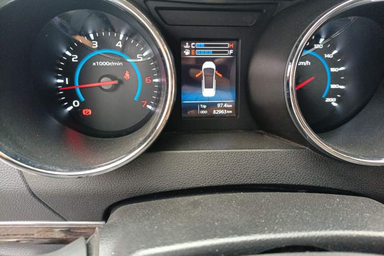 Used Lifan Auto Xuanlang 2017 1.8L Manual Comfort Model Odometer Close Up