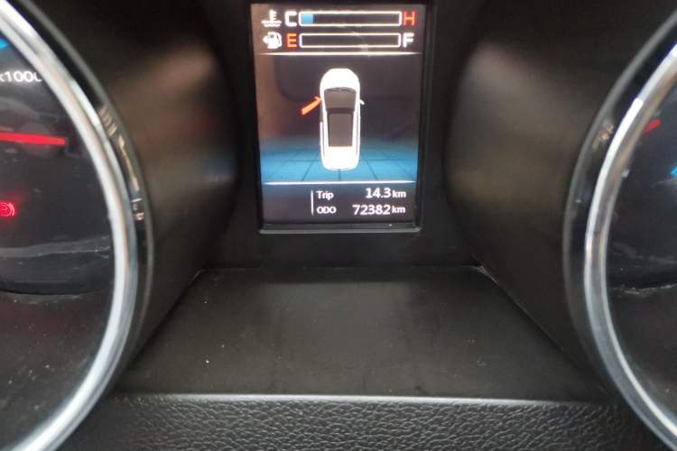 Used Lifan Auto Xuanlang 2017 1.8L Manual Comfort Model Odometer Close Up