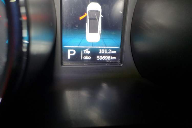 Used Lifan Auto Xuanlang 2017 2.0L CVT Comfort Edition Odometer Close Up