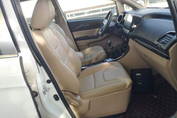 Used Lifan Auto Xuanlang 2017 1.8L Manual Comfort Model Right Front Seat