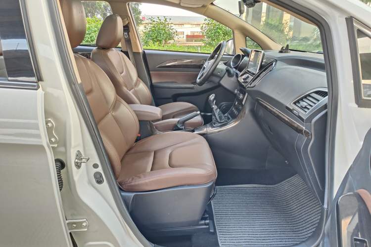 Used Lifan Auto Xuanlang 2017 1.8L Manual Comfort Model Right Front Seat