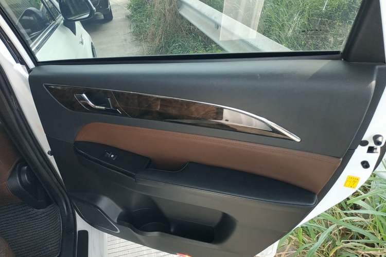 Used Lifan Auto Xuanlang 2017 1.8L Manual Comfort Model Right Rear Door Interior