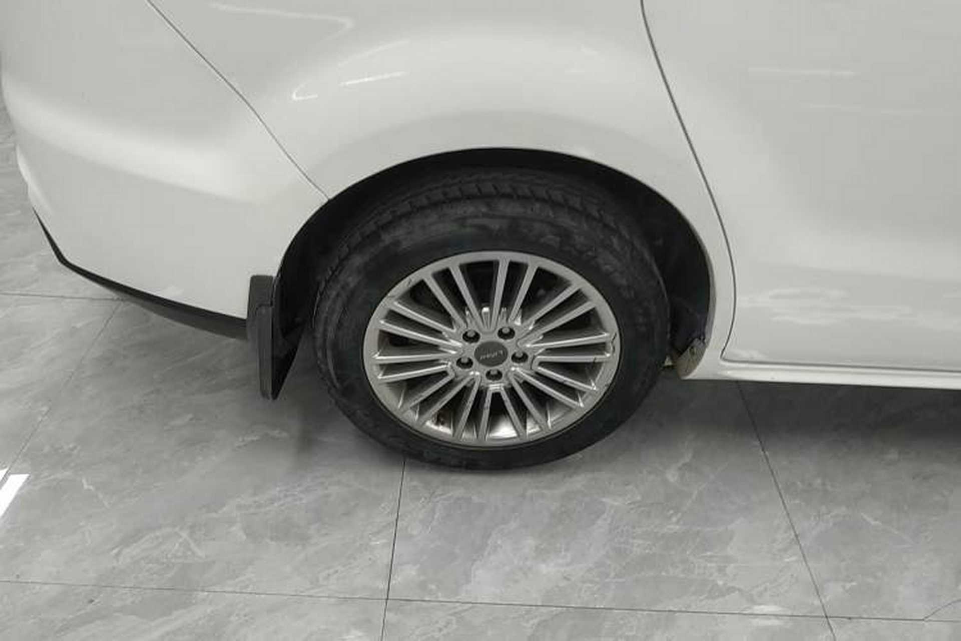 Used Lifan Auto Xuanlang 2017 2.0L Manual Comfort Version Right Rear Wheel Hub
