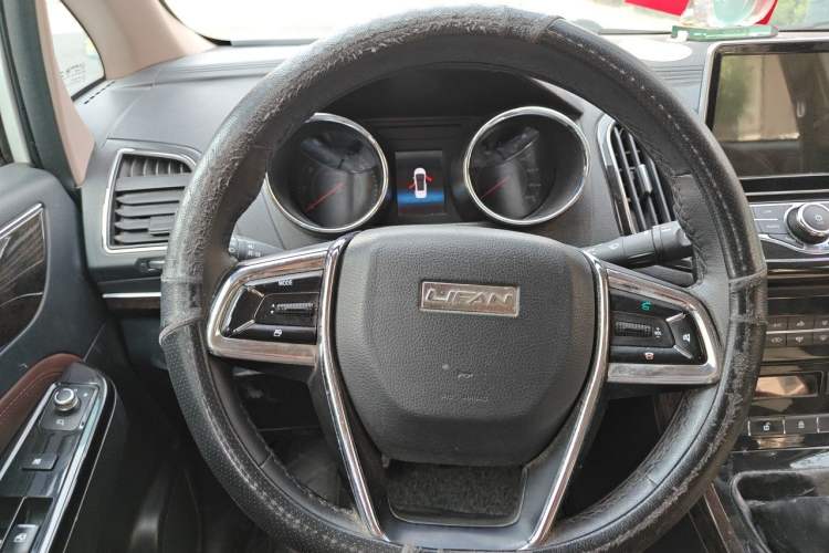 Used Lifan Auto Xuanlang 2017 2.0L Manual Comfort Version Steering Wheel