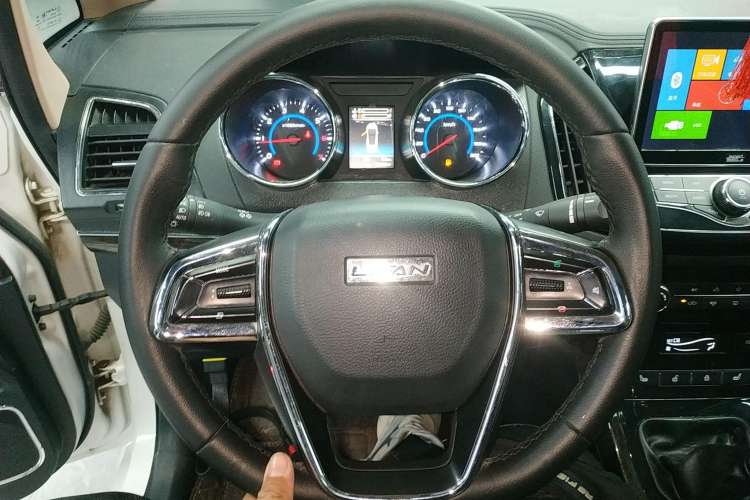 Used Lifan Auto Xuanlang 2017 2.0L Manual Comfort Version Steering Wheel