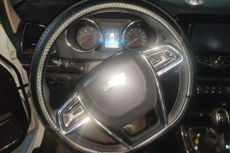 Used Lifan Auto Xuanlang 2017 1.8L Manual Elite Model Steering Wheel