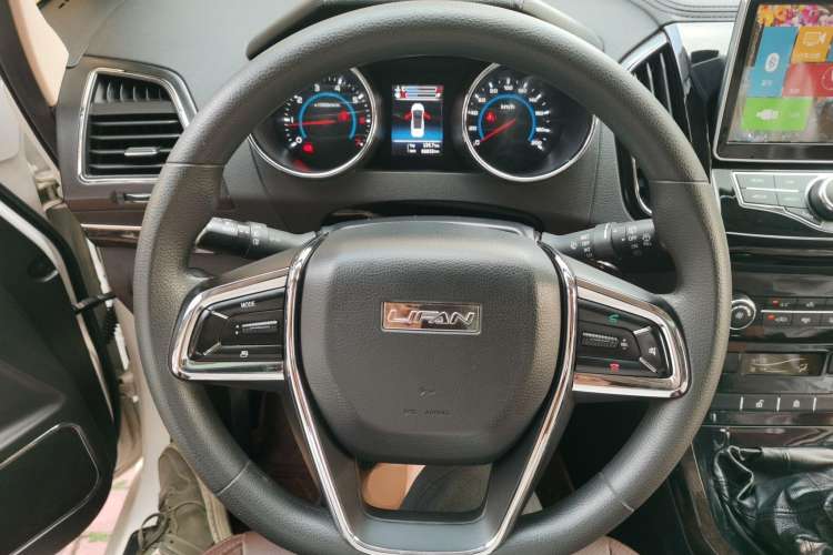 Used Lifan Auto Xuanlang 2017 1.8L Manual Elite Model Steering Wheel