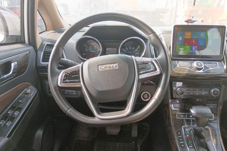 Used Lifan Auto Xuanlang 2017 2.0L CVT Luxury Model Steering Wheel