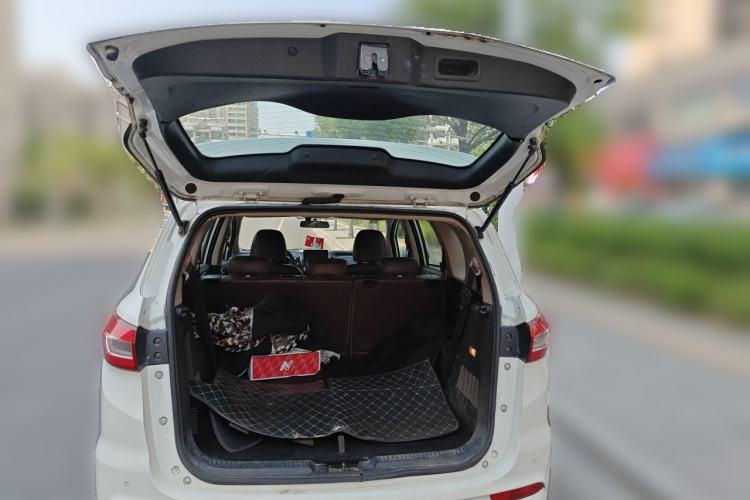 Used Lifan Auto Xuanlang 2017 2.0L Manual Comfort Version Trunk