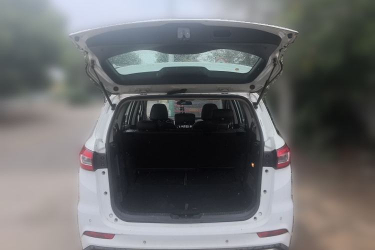 Used Lifan Auto Xuanlang 2017 2.0L Manual Comfort Version Trunk