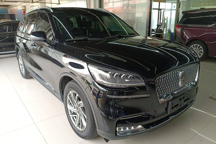 Used Lincoln Aviator 2020 3.0T V6 Four-Wheel Drive Premium Edition Exterior 2