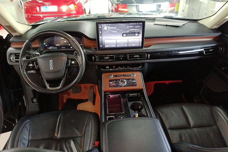 Used Lincoln Aviator 2020 3.0T V6 Four-Wheel Drive Premium Edition Interior 2