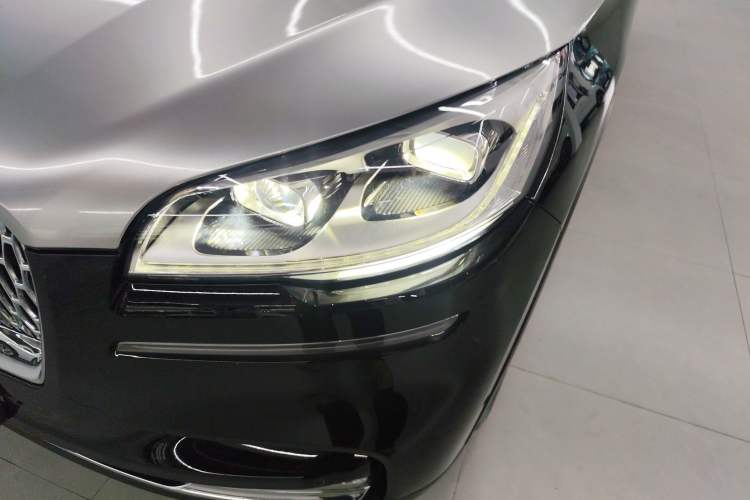 Used Lincoln Aviator 2020 3.0T V6 All-Wheel Drive Executive Version Left Front Headlight