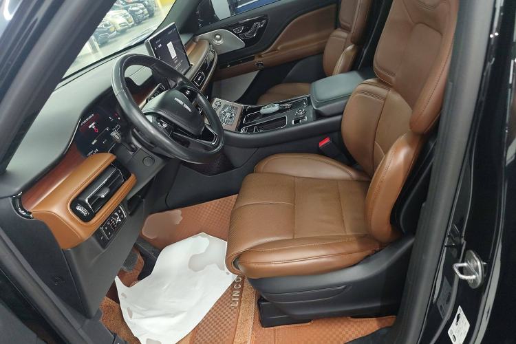 Used Lincoln Aviator 2020 3.0T V6 All-Wheel Drive Executive Version Left Front Seat