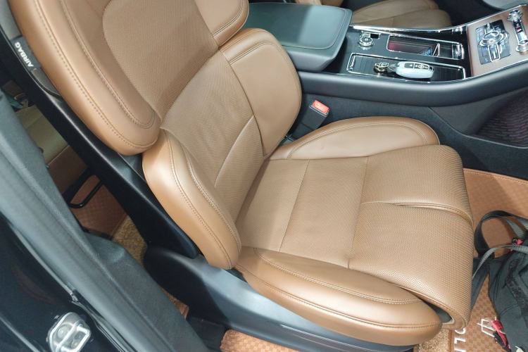 Used Lincoln Aviator 2020 3.0T V6 All-Wheel Drive Executive Version Right Front Seat