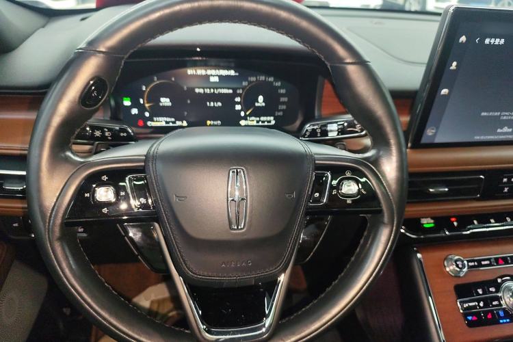 Used Lincoln Aviator 2020 3.0T V6 All-Wheel Drive Executive Version Steering Wheel