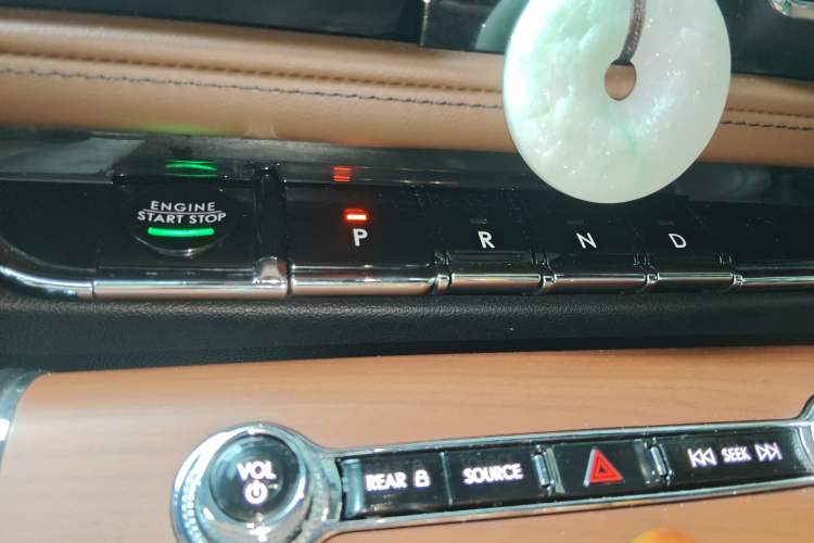 Used Lincoln Aviator 2020 3.0T V6 Four-Wheel Drive Zunya Edition Gear Lever