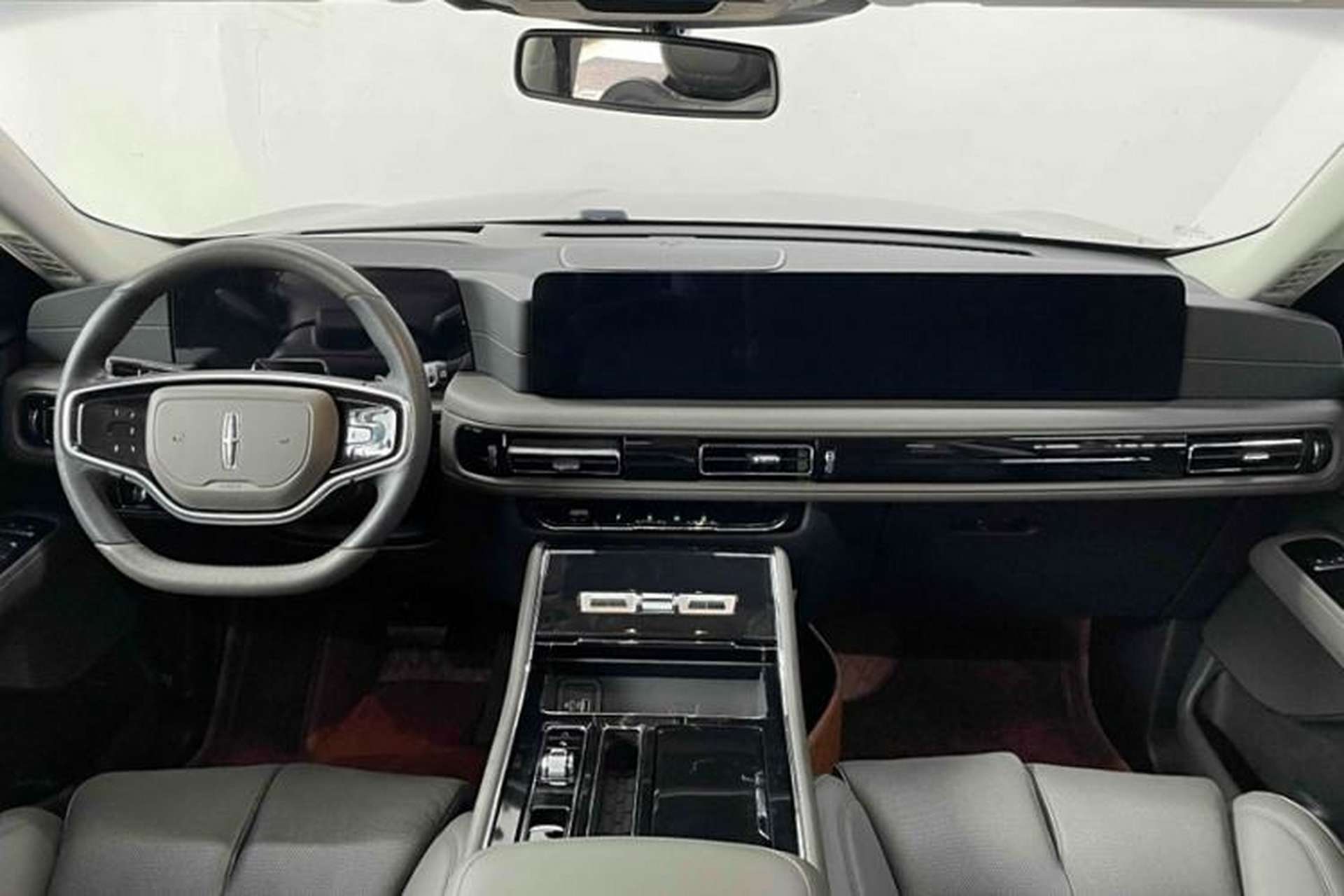 Used Lincoln Aviator 2024 3.0T V6 All-Wheel-Drive Luxury Edition Six Seats Interior 1