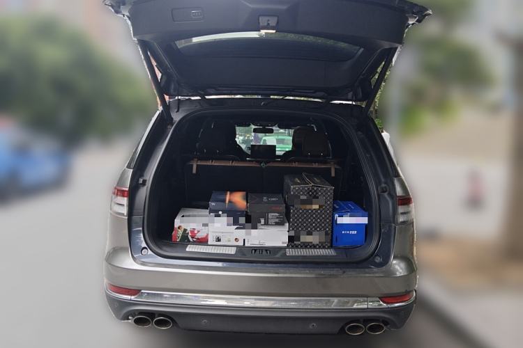 Used Lincoln Aviator 2020 3.0T V6 Four-Wheel Drive Zunya Edition Trunk