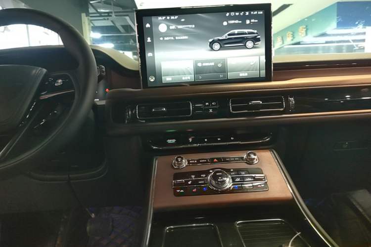 Used Lincoln Aviator 2020 3.0T V6 All-Wheel Drive Executive Version Audio And AC Panel