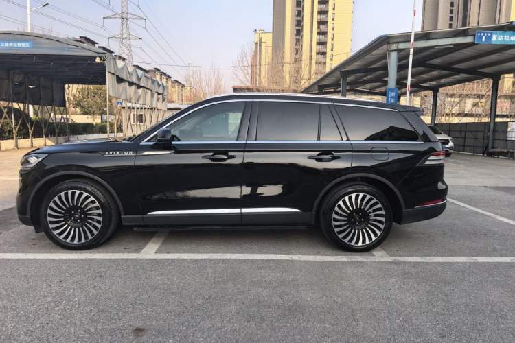 Used Lincoln Aviator 2020 3.0T V6 Four-Wheel Drive Premium Edition Audio And AC Panel