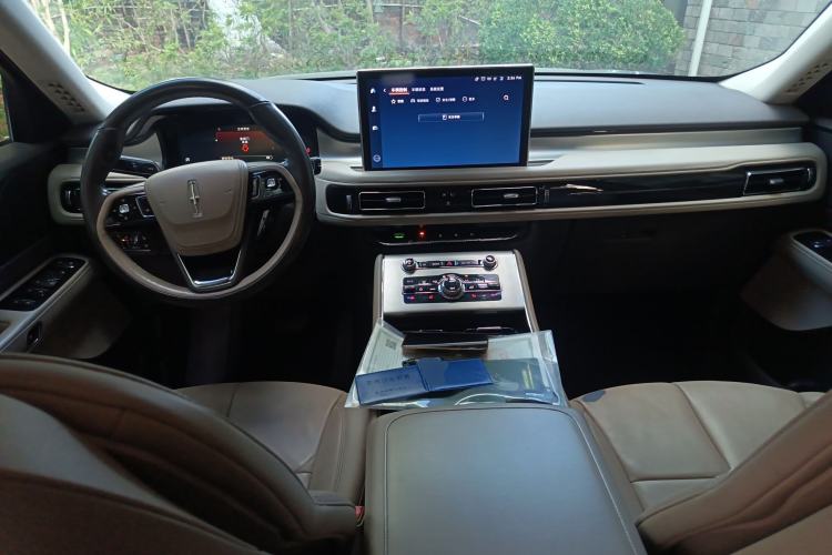 Used Lincoln Aviator 2020 3.0T V6 Two-Wheel Drive Zunyue Edition Center Console